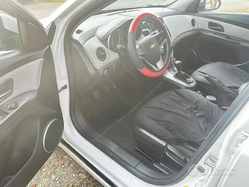 Usata Chevrolet Cruze LT 141 CV (103 kW) 2011 Bianco Berlina