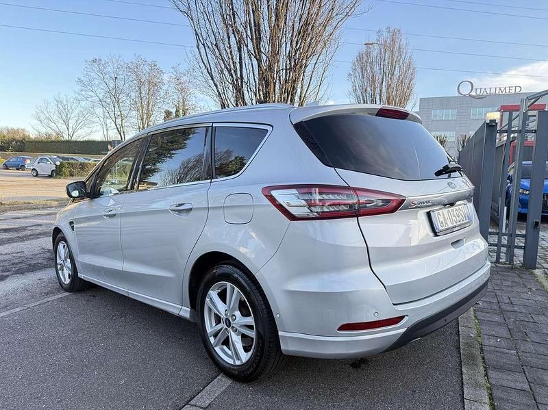Usata Ford S-MAX Business Edition 150 CV (110 kW) 2020 Argento Monovolume