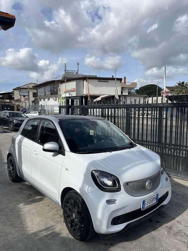 Usata 2017 Smart ForFour Passion Utilitaria | 10.000 € (Ottimo prezzo) - Immagine 1/4
