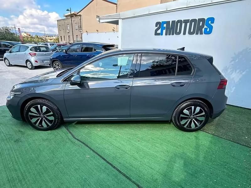 Usata VW Golf VIII Style 116 CV (85 kW) 2023 Grigio Berlina