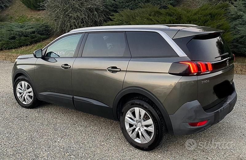 Usata Peugeot 5008 120 CV (88 kW) 2018 Grigio Berlina