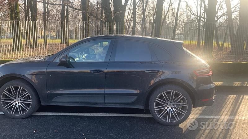 Nero Usata 2018 Porsche Macan SUV | 33.500 € (Super prezzo) - Immagine 1/4