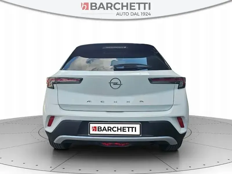 Usata Opel Mokka Elegance 101 CV (74 kW) 2022 Bianco SUV