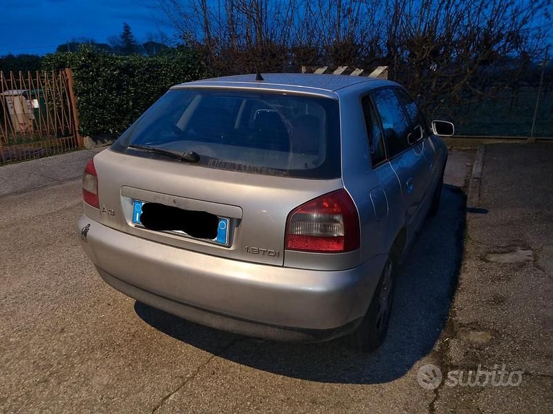 Usata Audi A3 130 CV (95 kW) 2002 Grigio Utilitaria