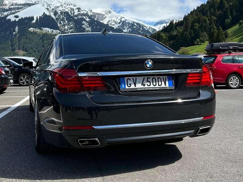 Usata BMW 750L Comfort Edition 449 CV (330 kW) 2013 Nero Berlina