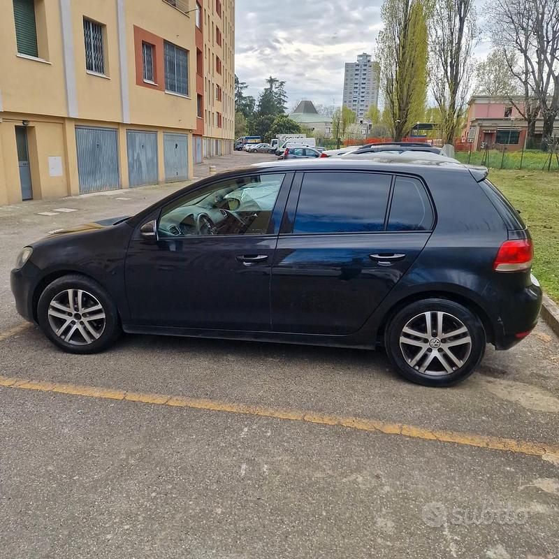 Usata VW Golf VI 110 CV (80 kW) 2009 Nero Utilitaria