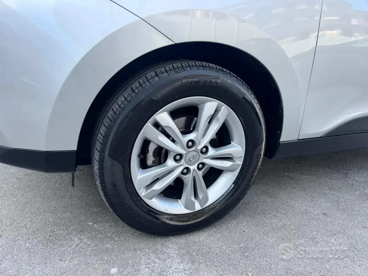 Usata Hyundai ix35 136 CV (100 kW) 2011 Grigio SUV