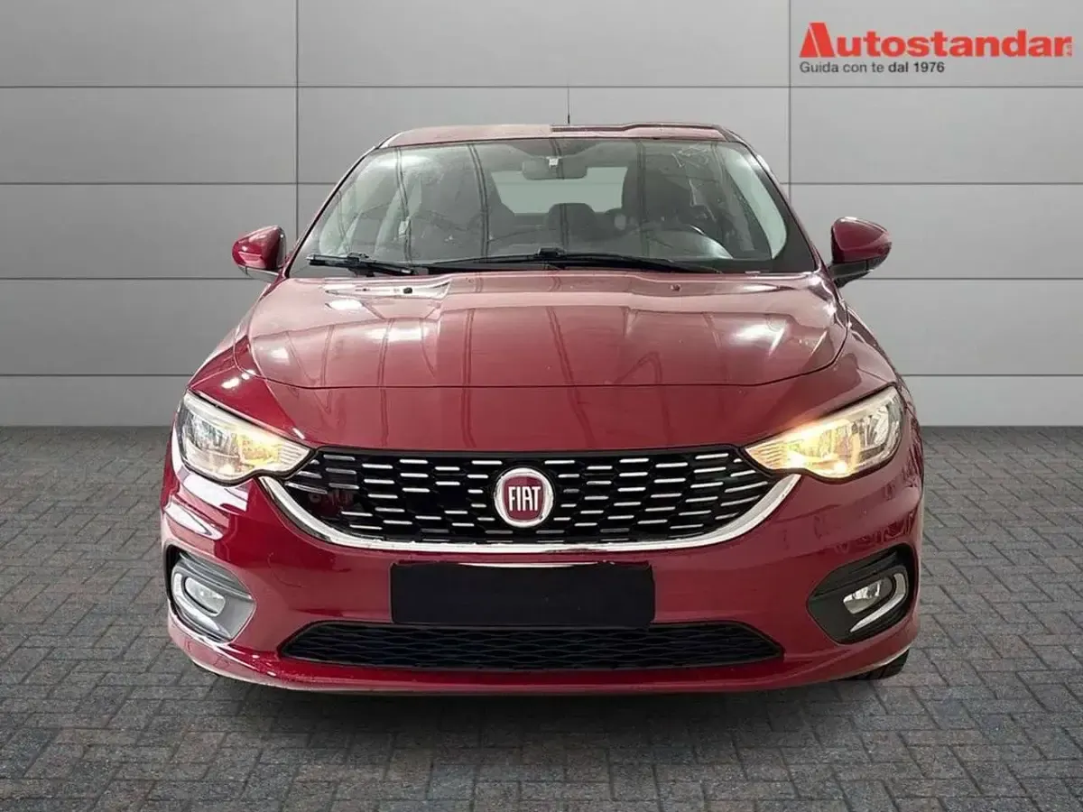 Usata Fiat Tipo Opening Edition 95 CV (69 kW) 2016 Rosso Utilitaria