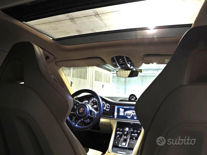 Usata Porsche Panamera Sport Turismo 462 CV (339 kW) 2018 Blu Berlina