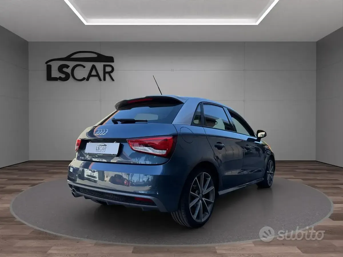 Usata Audi A1 Sportback 116 CV (85 kW) 2016 Bluazzurro Utilitaria