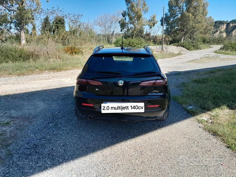Begagnad Alfa Romeo 159 Distinctive 140 HK (102 kW) 2011 Svart Kombi