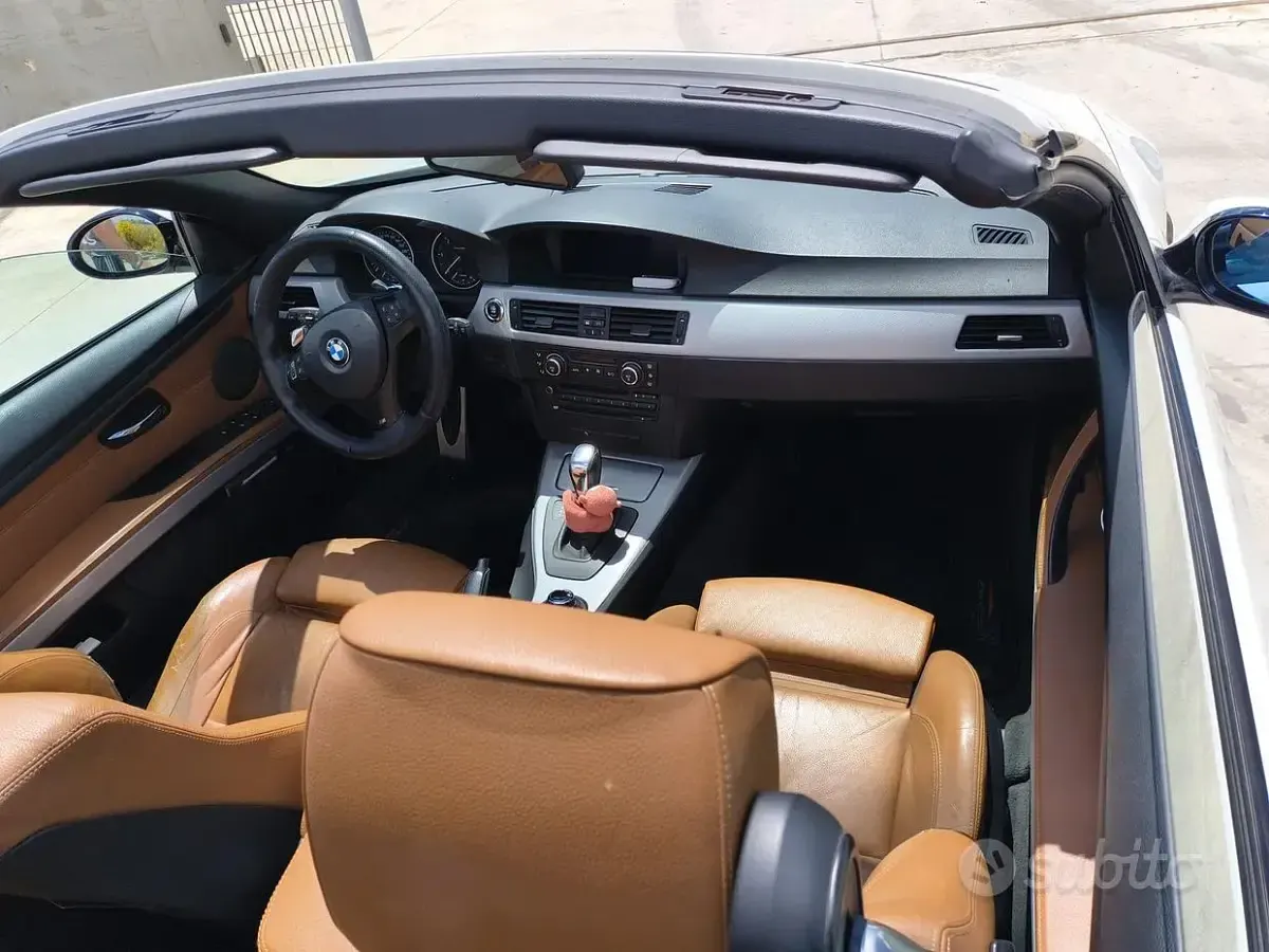Usata BMW 330 Cabriolet Efficient Dynamics 231 CV (169 kW) 2008 Bianco Cabrio