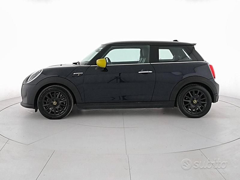 Usata Mini Cooper SE 135 kW (184 CV) 2021 Blu Utilitaria