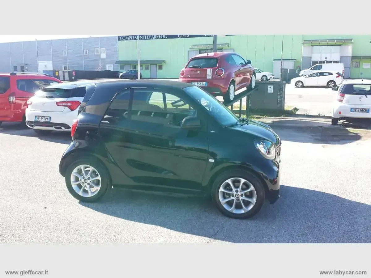Usata Smart ForTwo Electric Drive Passion 41 kW (56 CV) 2018 Nero Coupé