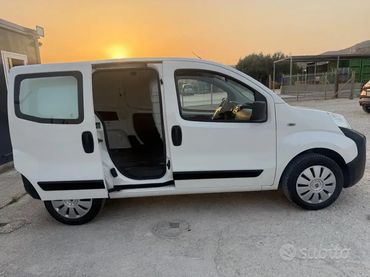 Usata Fiat Fiorino 75 CV (55 kW) 2014 Bianco Monovolume