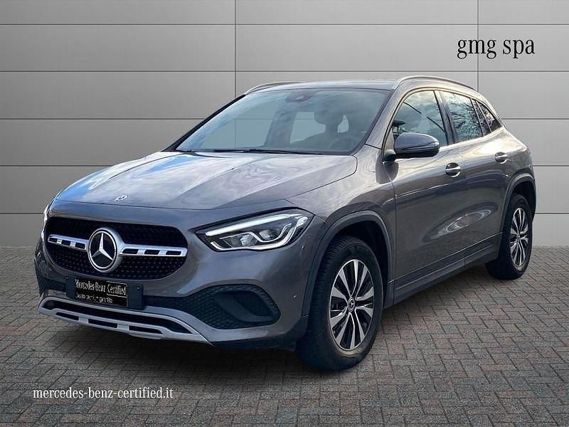 Usata Mercedes GLA180 116 CV (85 kW) 2022 Grigio SUV