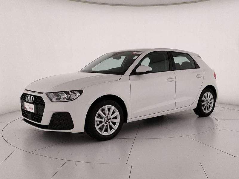 Bianco cortina Nuova 2025 Audi A1 Sportback Business Due volumi | 25.900 € (Super prezzo) - Immagine 1/4