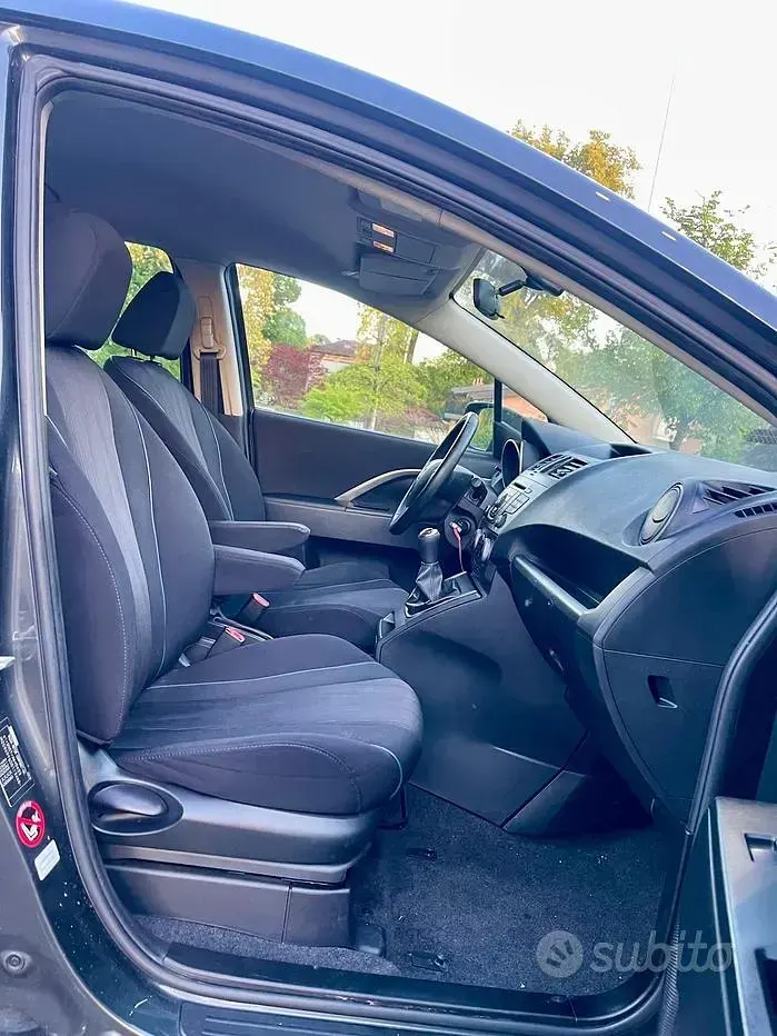Usata Mazda 5 Dynamic 115 CV (84 kW) 2012 Grigio Monovolume