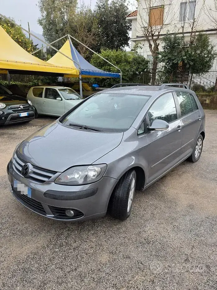 Usata VW Golf Plus Cross Comfortline 105 CV (77 kW) 2007 Grigio Berlina