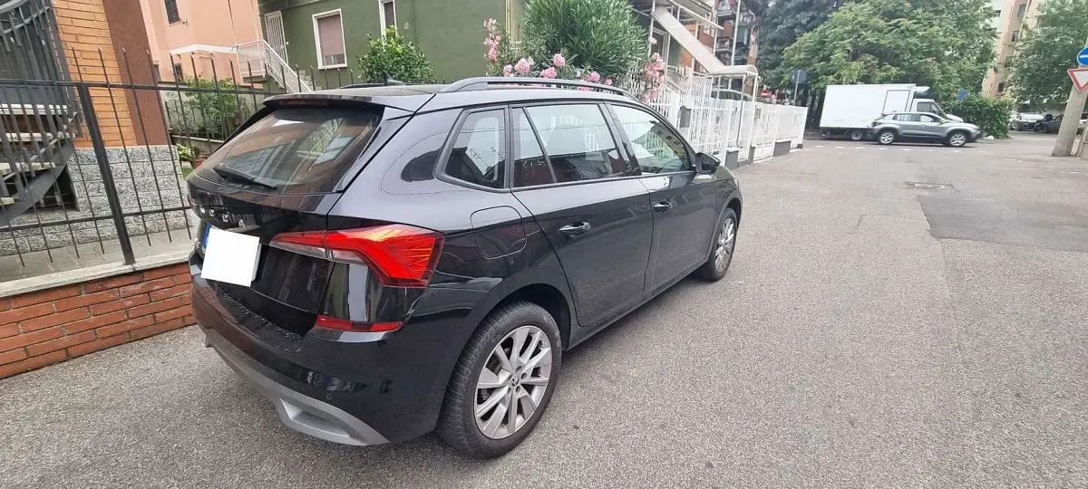 Usata Skoda Kamiq Ambition 95 CV (69 kW) 2022 Nero SUV