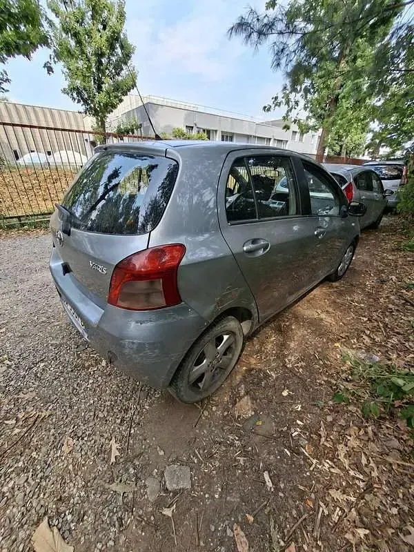 Usata Toyota Yaris Sol 69 CV (50 kW) 2006 Berlina