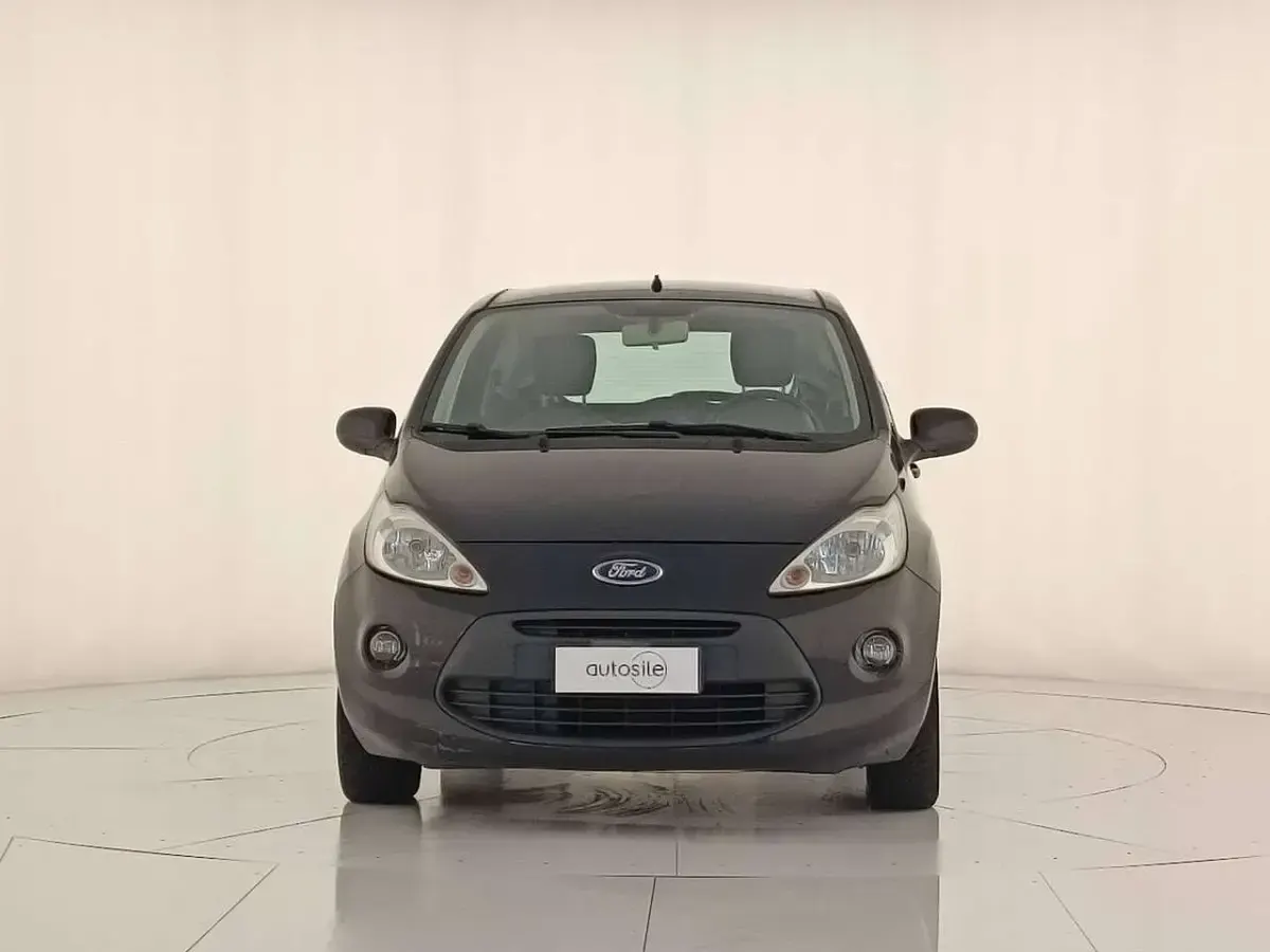 Usata Ford Ka Titanium 69 CV (50 kW) 2015 Nero pastello Berlina