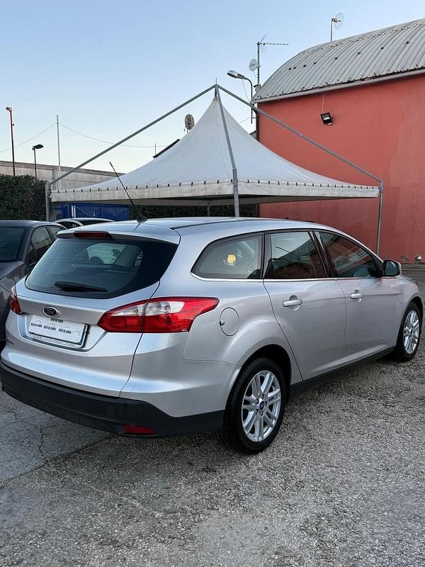 Usata Ford Focus Titanium 95 CV (69 kW) 2013 Argento Berlina