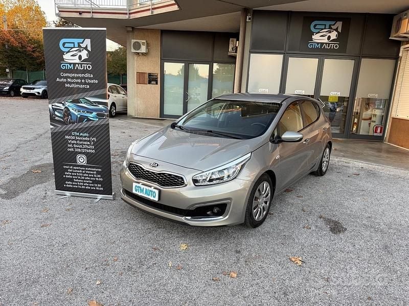 Usata Kia Ceed 110 CV (80 kW) 2017 Marrone Utilitaria