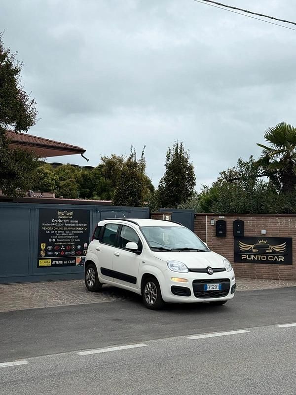 Usata Fiat Panda Lounge 75 CV (55 kW) 2014 Bianco Utilitaria