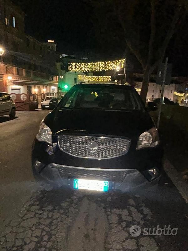 Usata Ssangyong (KGM) Korando 2011 Nero SUV