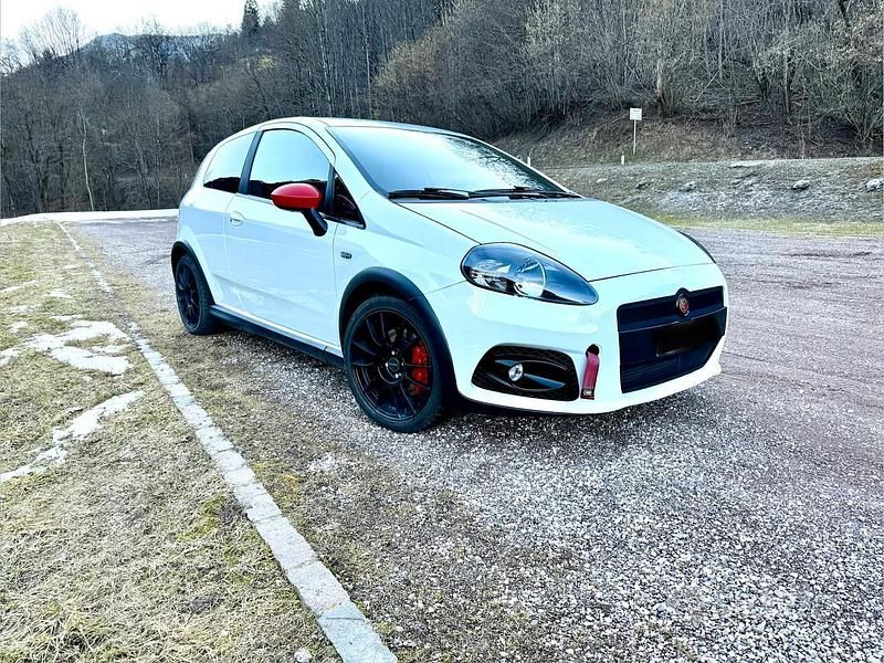 Usata Abarth Grande Punto 155 CV (114 kW) 2008 Utilitaria