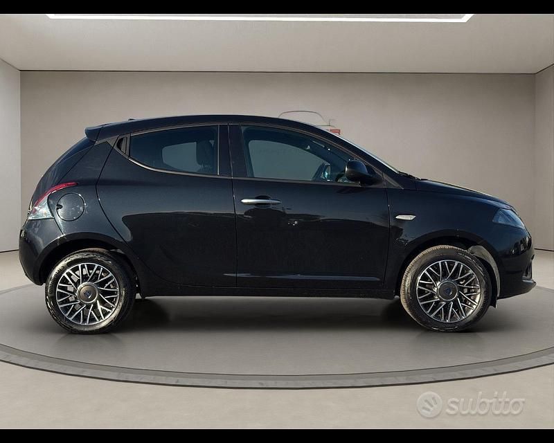 Usata Lancia Ypsilon S 69 CV (50 kW) 2023 Nero Utilitaria