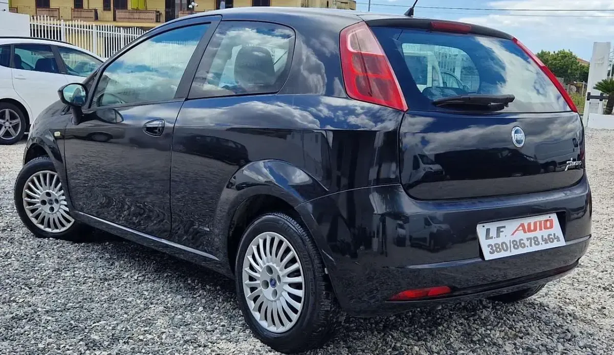Usata Fiat Grande Punto Active 65 CV (47 kW) 2006 Nero Utilitaria