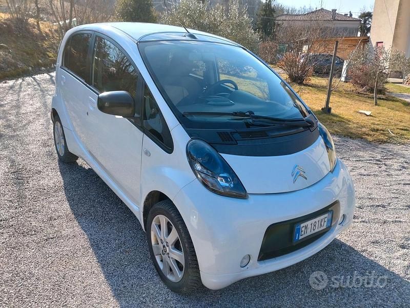 Bianco Usata 2012 Citroën C-zero Seduction Utilitaria | 3000 € (Cara) - Immagine 1/4