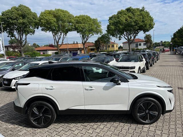 Nuova Nissan Qashqai Tekna 158 CV (116 kW) 2025 Bianco SUV