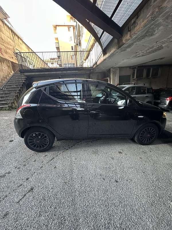 Usata Lancia Ypsilon S 95 CV (69 kW) 2014 Utilitaria