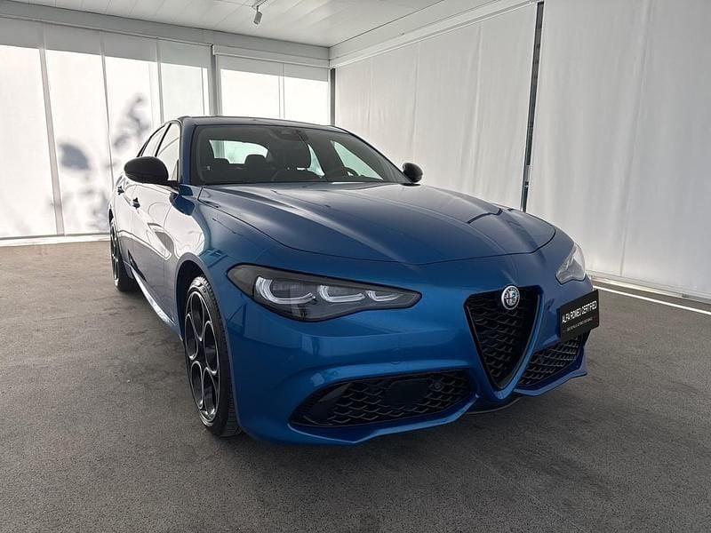 Usata Alfa Romeo Giulia Sprint 280 CV (205 kW) 2024 Blu Berlina
