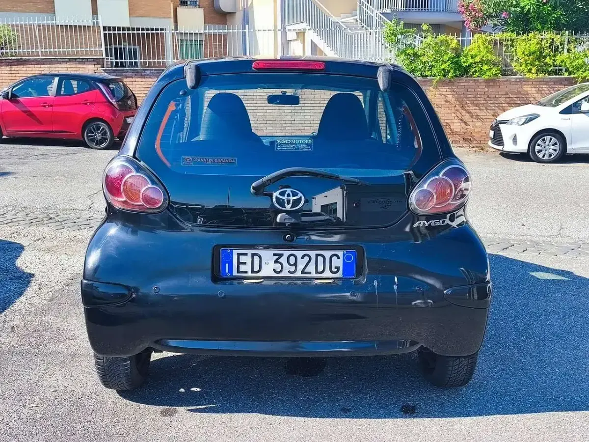 Usata Toyota Aygo Edition 68 CV (50 kW) 2010 Nero Utilitaria