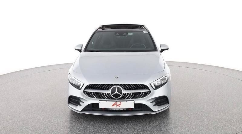 Argento Usata 2022 Mercedes A180 AMG line Tre volumi | 26.800 € (Ottimo prezzo) - Immagine 1/4