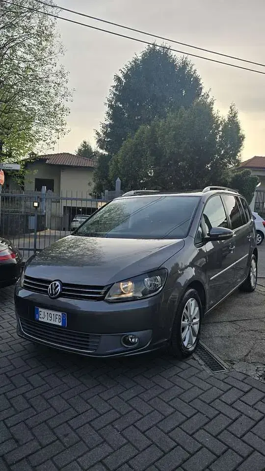 Usata VW Touran Highline 140 CV (102 kW) 2011 Other Monovolume