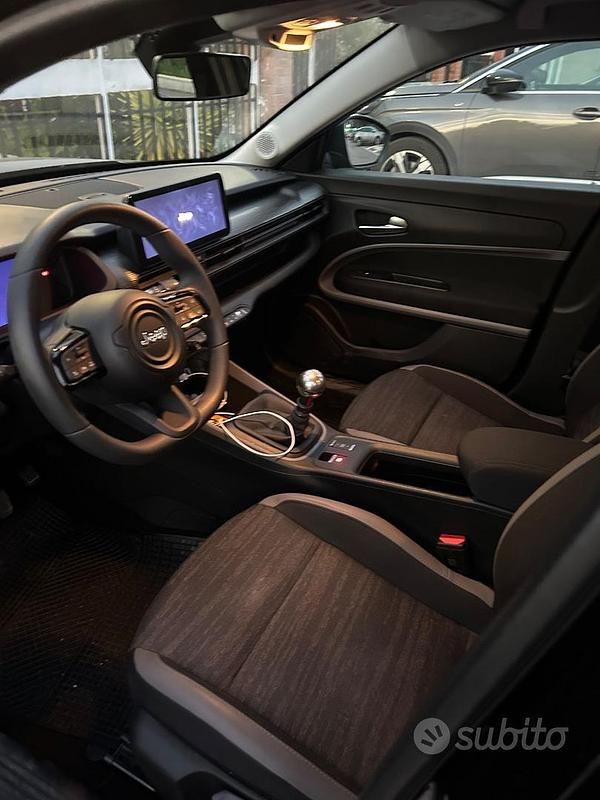 Usata Jeep Avenger 100 CV (73 kW) 2024 SUV