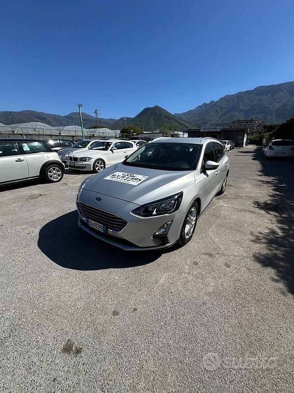 Usata Ford Focus Business Edition 125 CV (91 kW) 2020 Grigio Station wagon