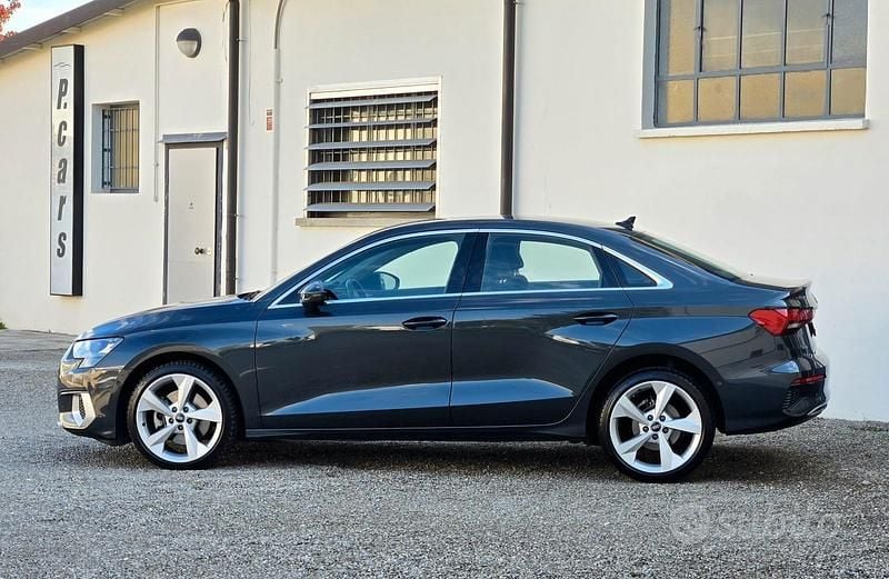 Usata Audi A3 Advanced 116 CV (85 kW) 2021 Grigio Berlina