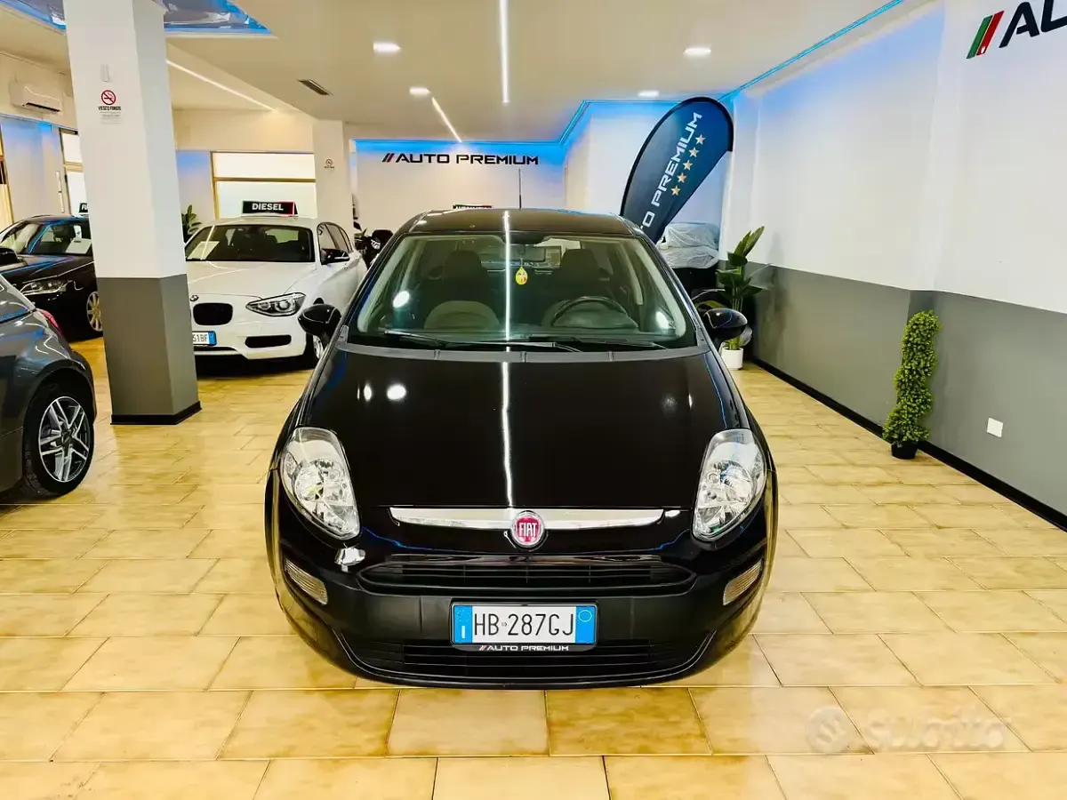 Usata Fiat Punto Evo S 95 CV (69 kW) 2011 Nero Utilitaria