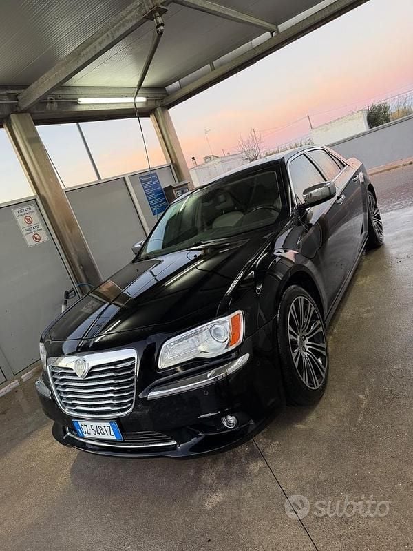 Usata Lancia Thema 239 CV (175 kW) 2012 Nero Berlina