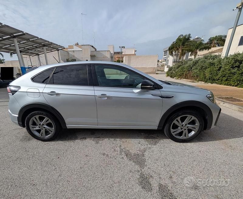 Usata VW Taigo R-line 110 CV (80 kW) 2023 Grigio SUV