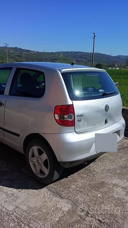 Usata VW Fox 54 CV (39 kW) 2008 Grigio Utilitaria