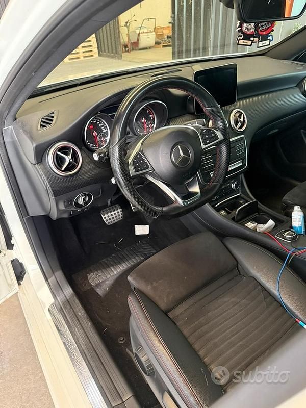 Usata Mercedes A200 Premium 136 CV (100 kW) 2017 Bianco Berlina