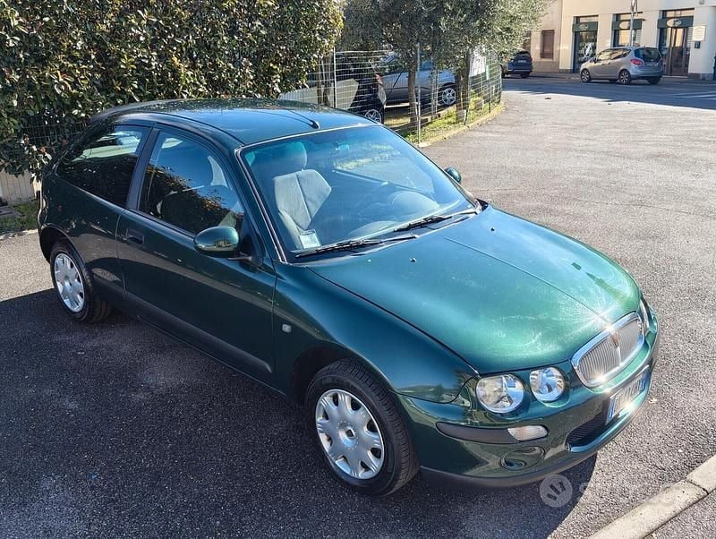 Usata Rover 25 84 CV (61 kW) 2000 Verde Utilitaria