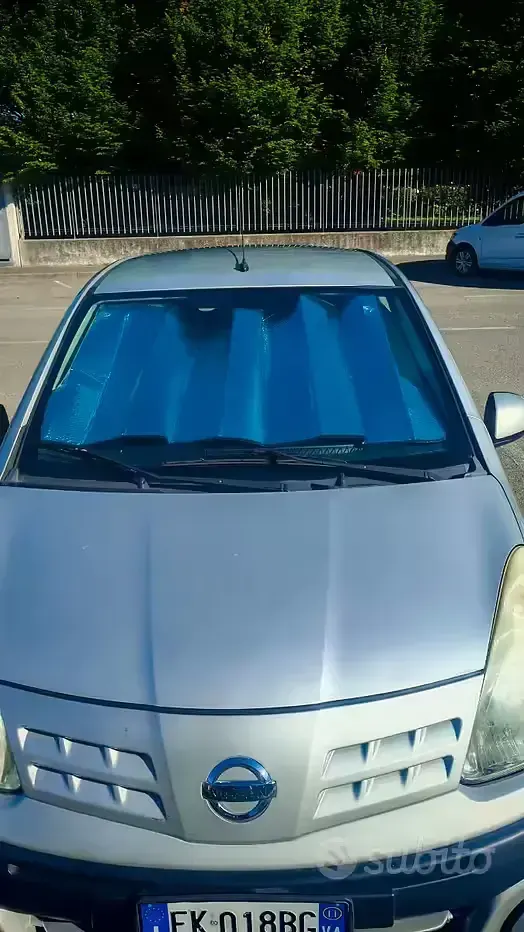 Usata Nissan Pixo 68 CV (50 kW) 2011 Grigio Utilitaria
